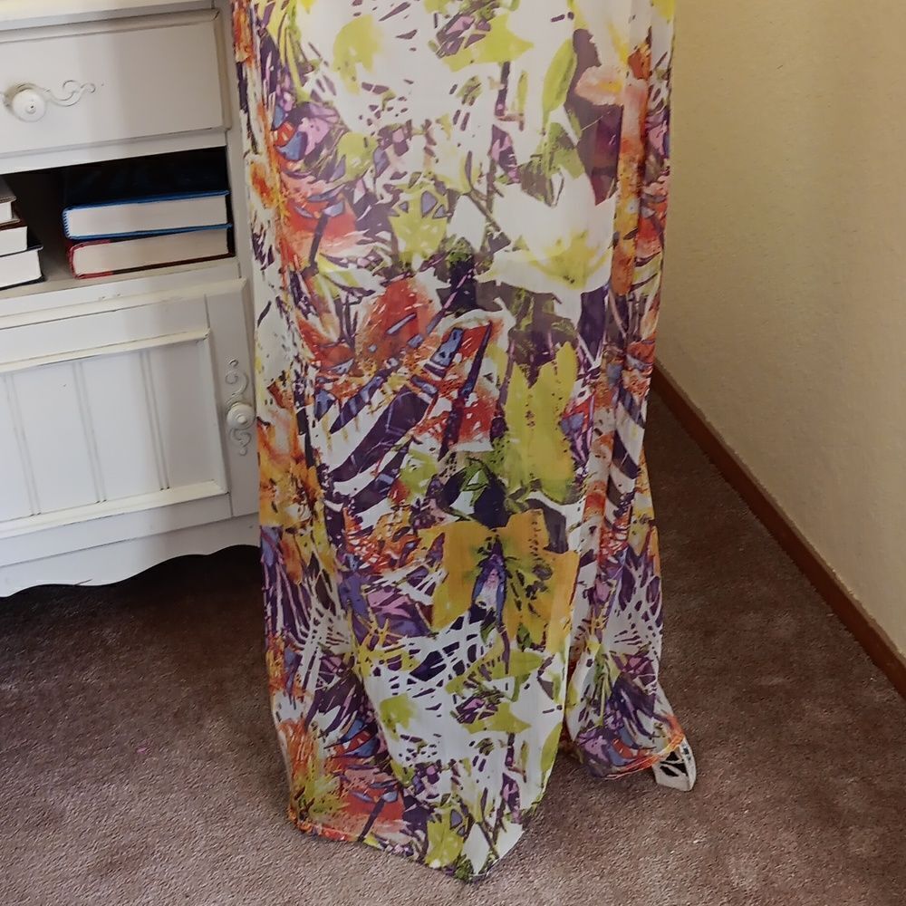 Jessica Simpson Abstract Maxi Dress - Picture 8 of 12